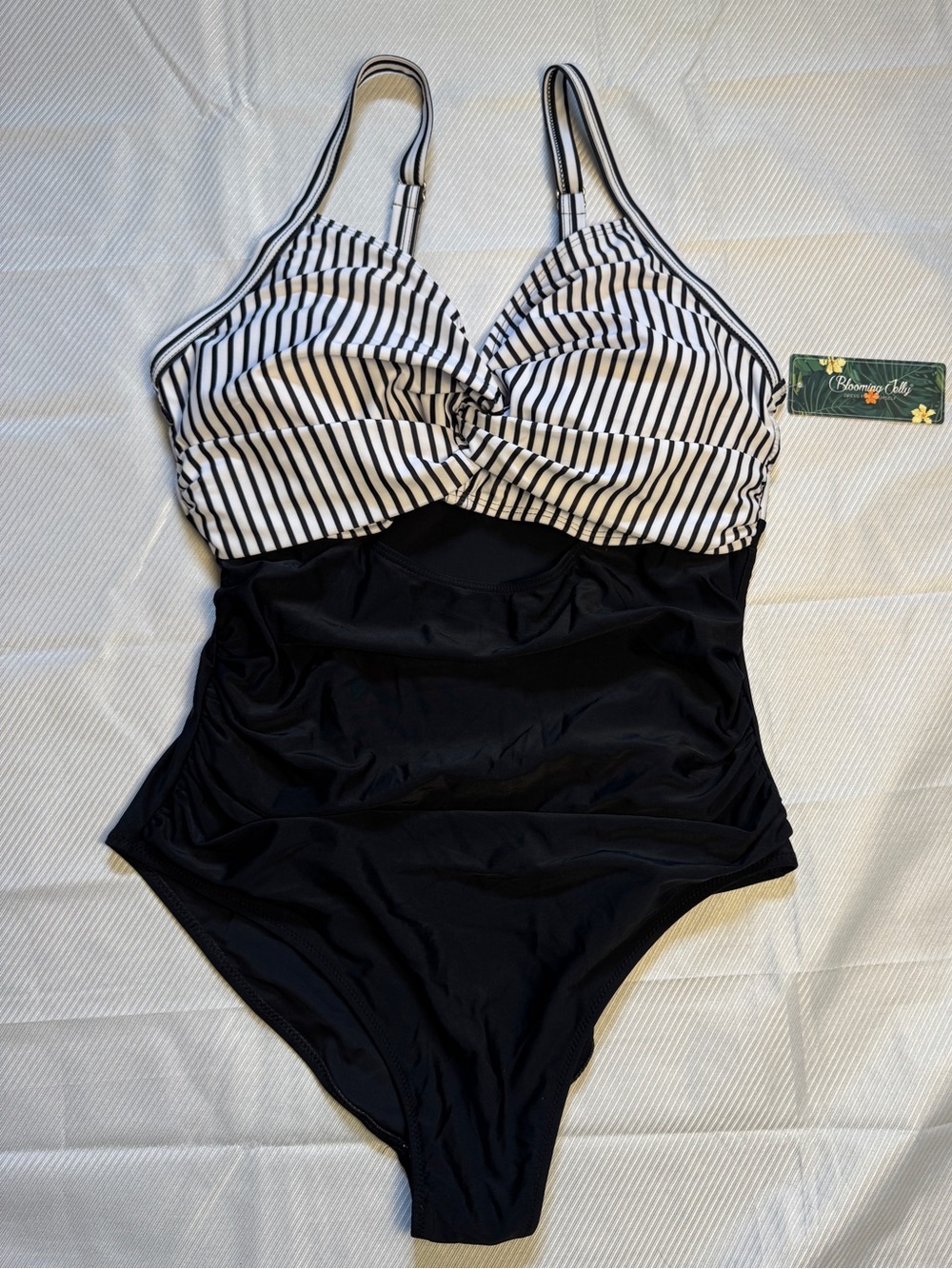 NWT Blooming Jelly Tummy Control One Piece Swimsuit Large